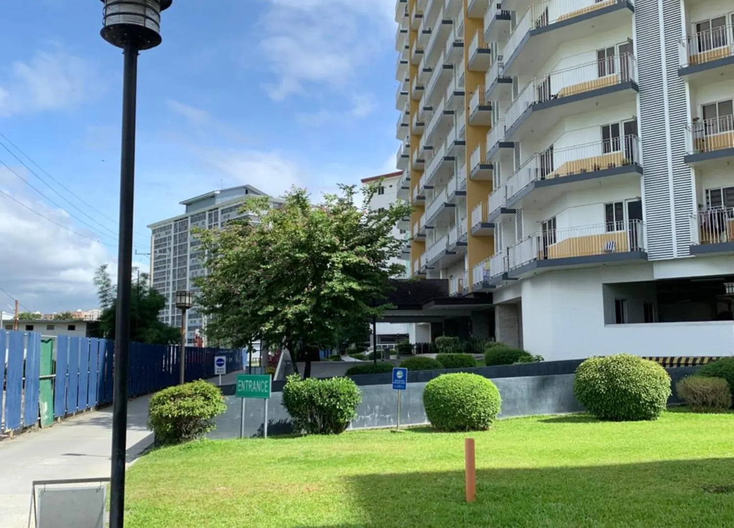 Peacetime Condo Field Residences Bldg 6 U1006B Manila Filipíny