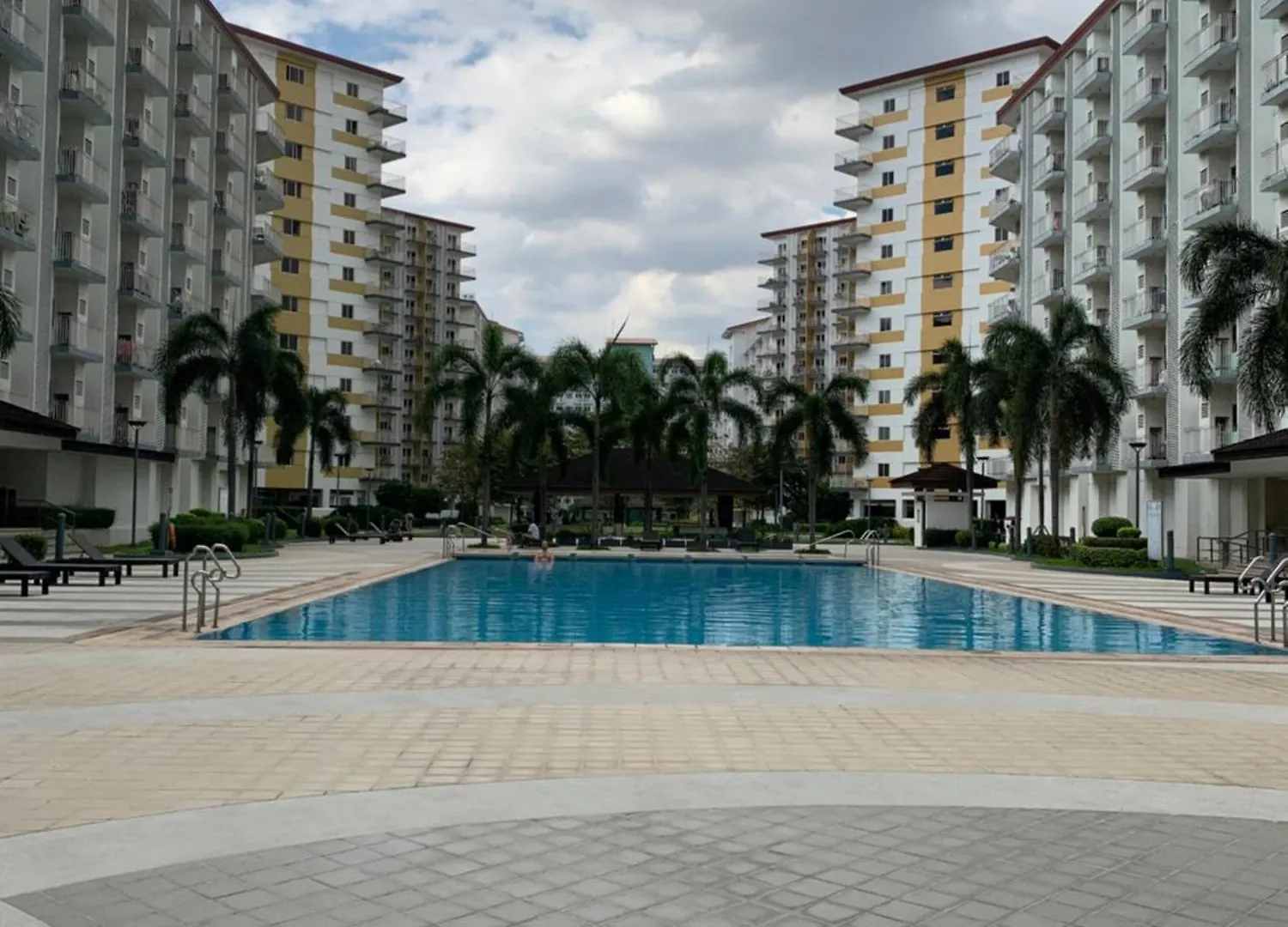 Peacetime Condo Field Residences Bldg 6 U1006B Manila