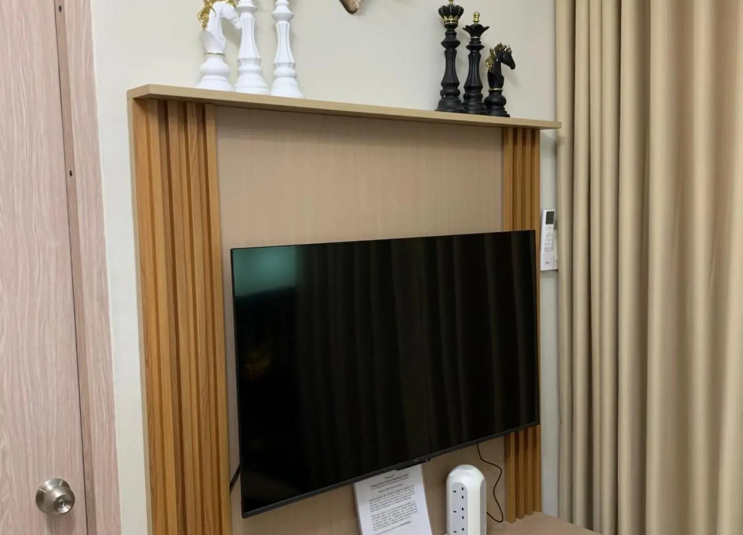 Peacetime Condo Field Residences Bldg 6 U1006B Manila 0*,