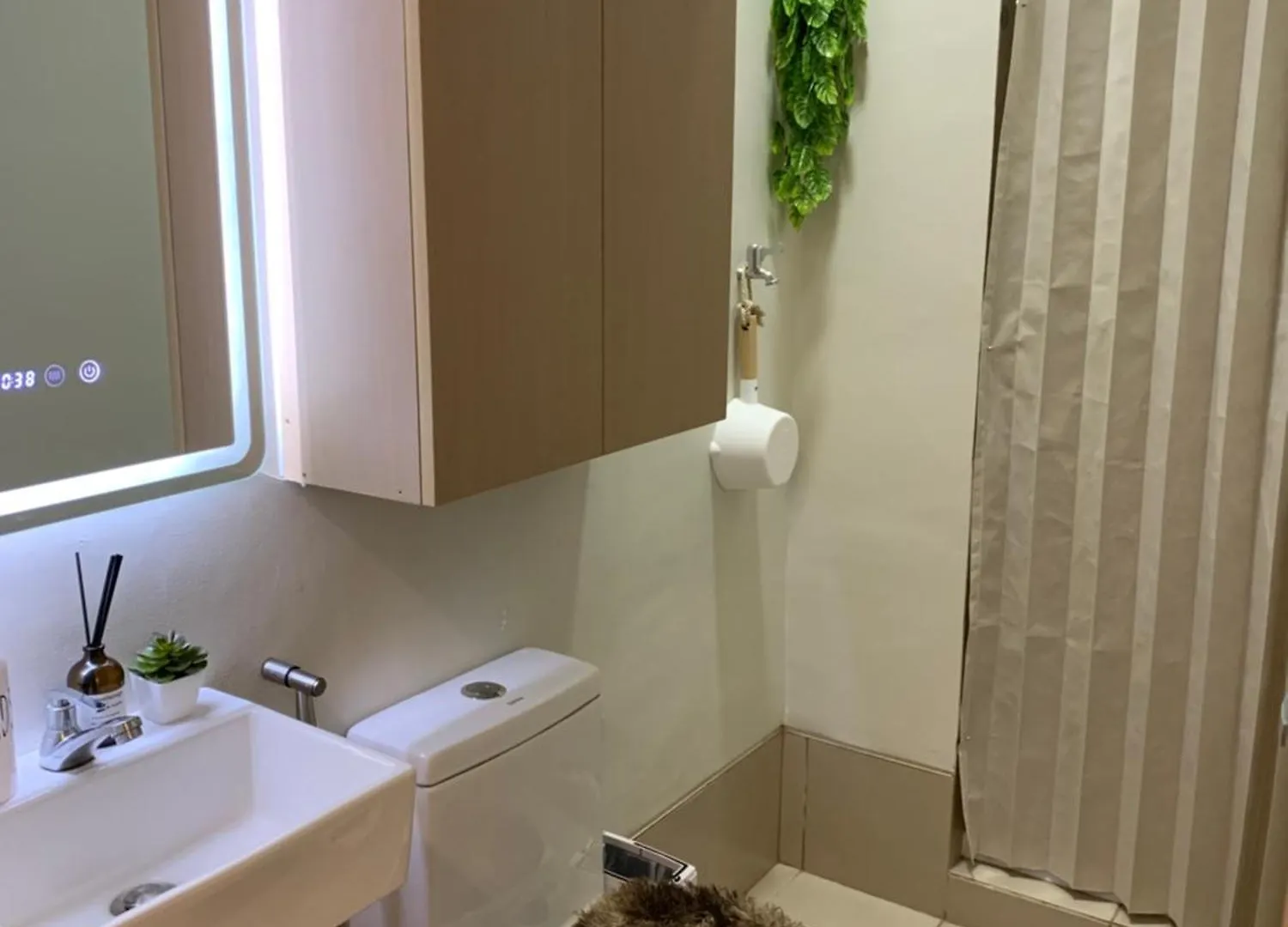 Aparthotel Peacetime Condo Field Residences Bldg 6 U1006B Manila Philippines